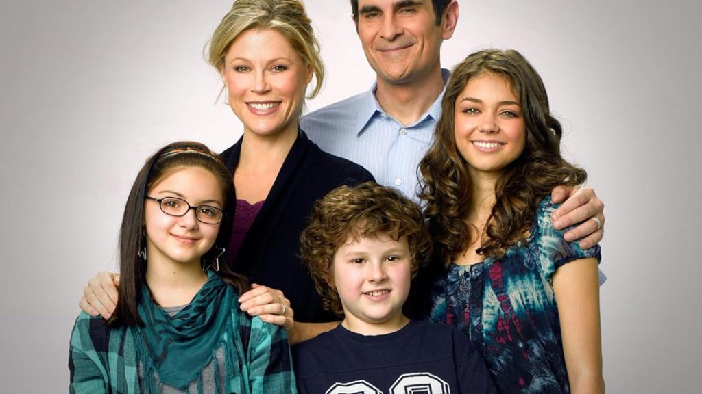 watch modern family iptv trends